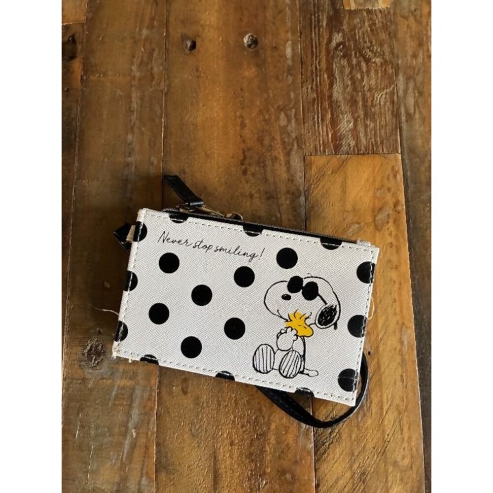 Peanuts Snoopy "Never Stop Smiling" Polka Dot Wallet Wristlet NWOT